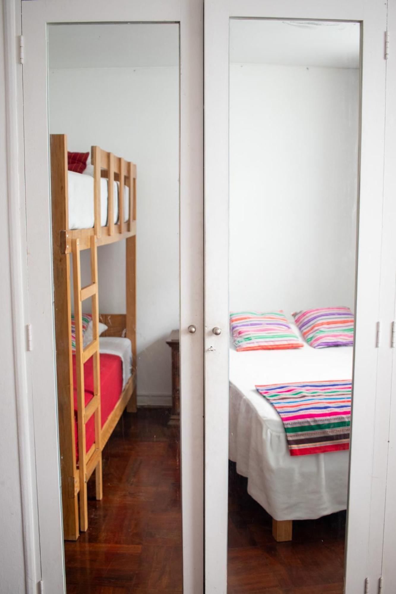 Temazcal Hostel Лима Екстериор снимка