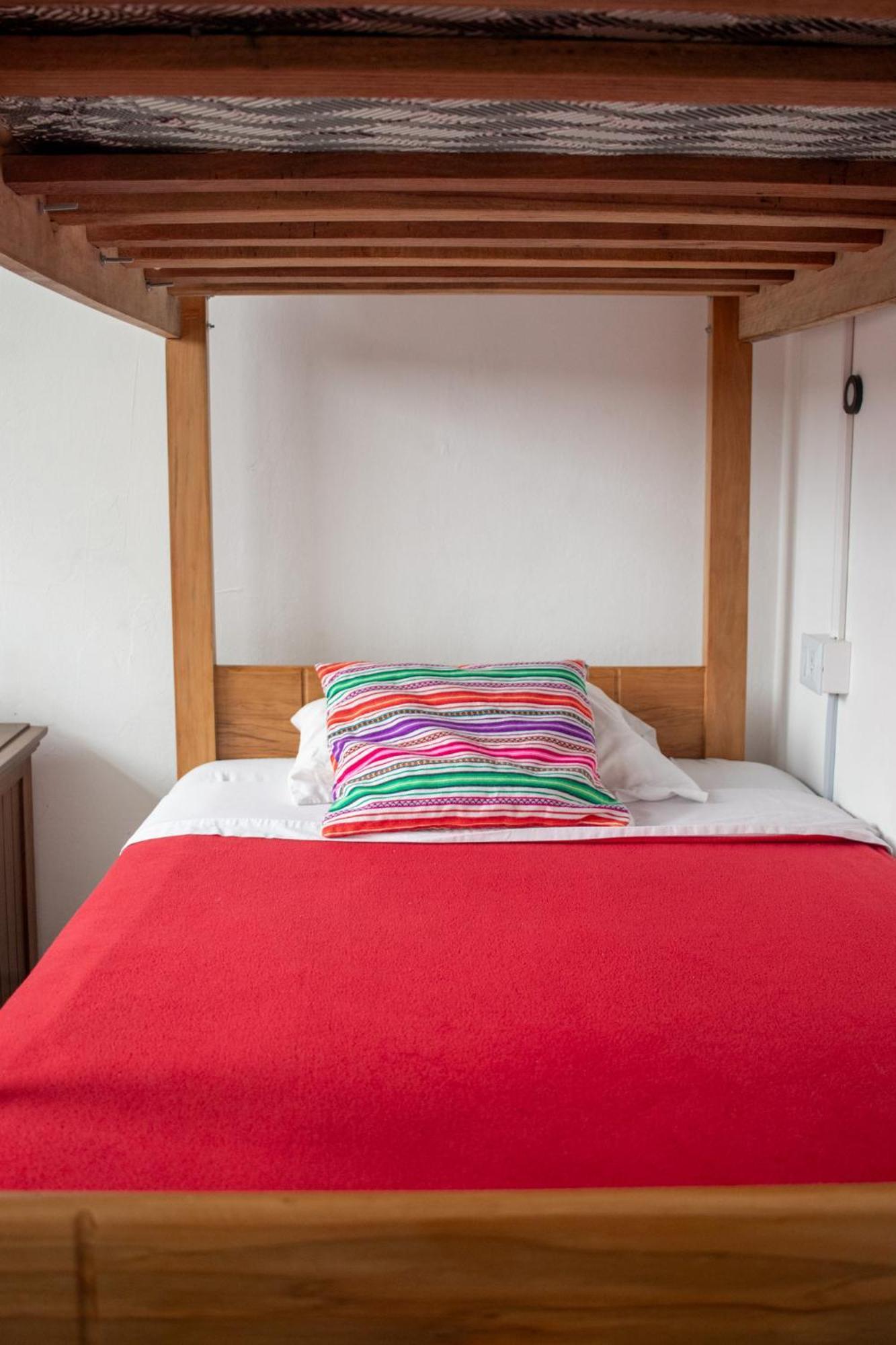 Temazcal Hostel Лима Екстериор снимка