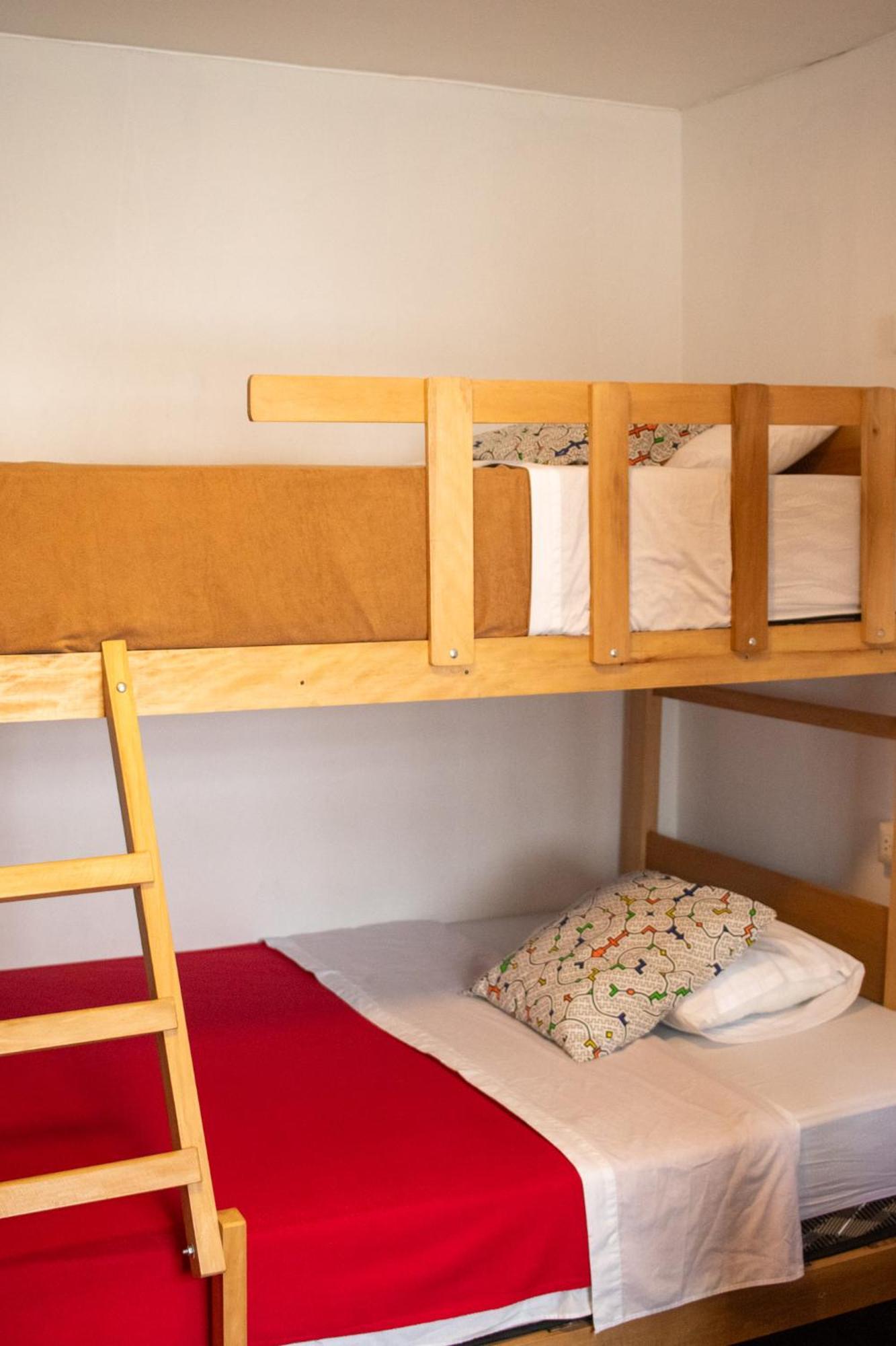 Temazcal Hostel Лима Екстериор снимка