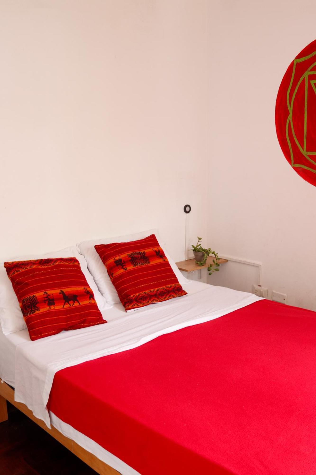 Temazcal Hostel Лима Екстериор снимка